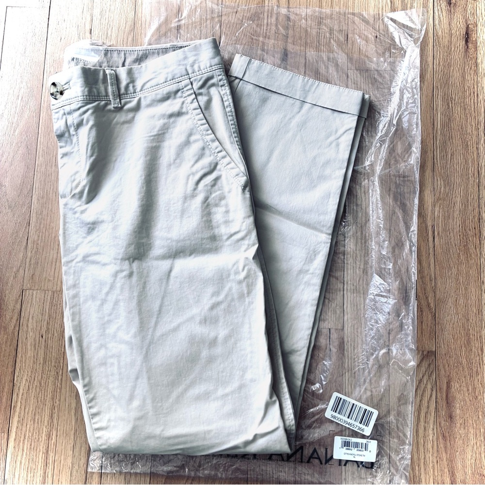 NWT City Chino Roll Cuff, Banana Republic, color Stone, Size 6L - Picture 2 of 16